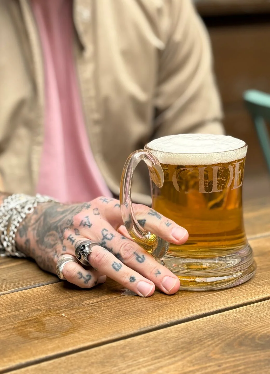 Black Toast Glass Beer Mug