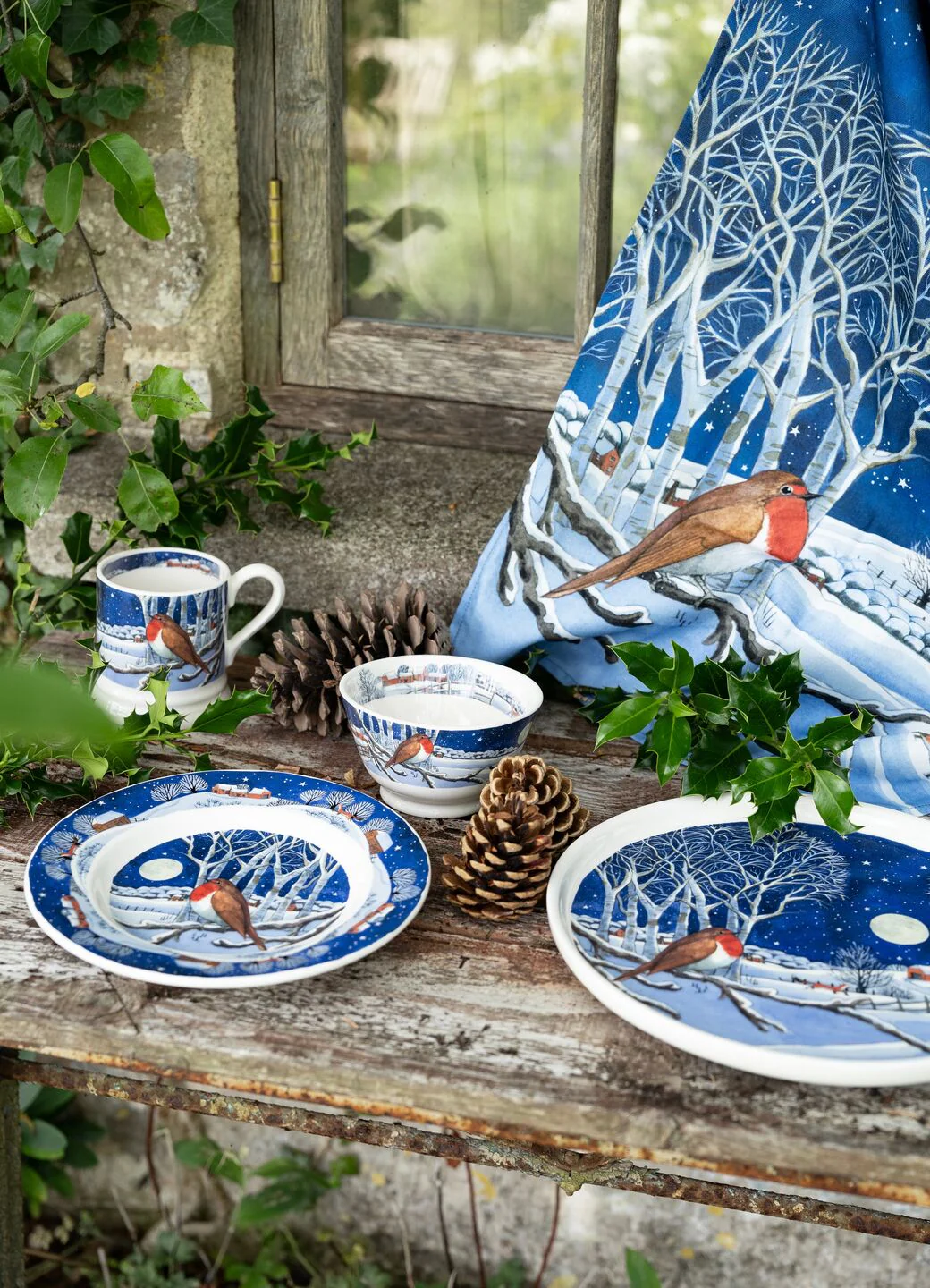 Midnight Robin Flat Serving Plate - Image 6