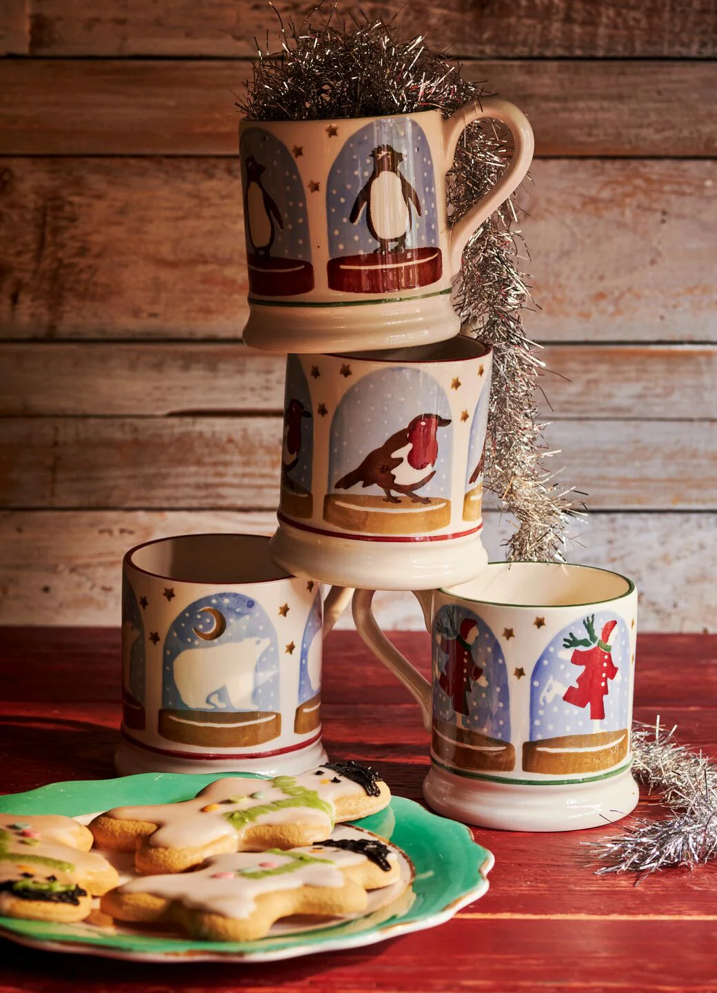 Robin Snow Globe 1/2 Pint Mug - Image 7