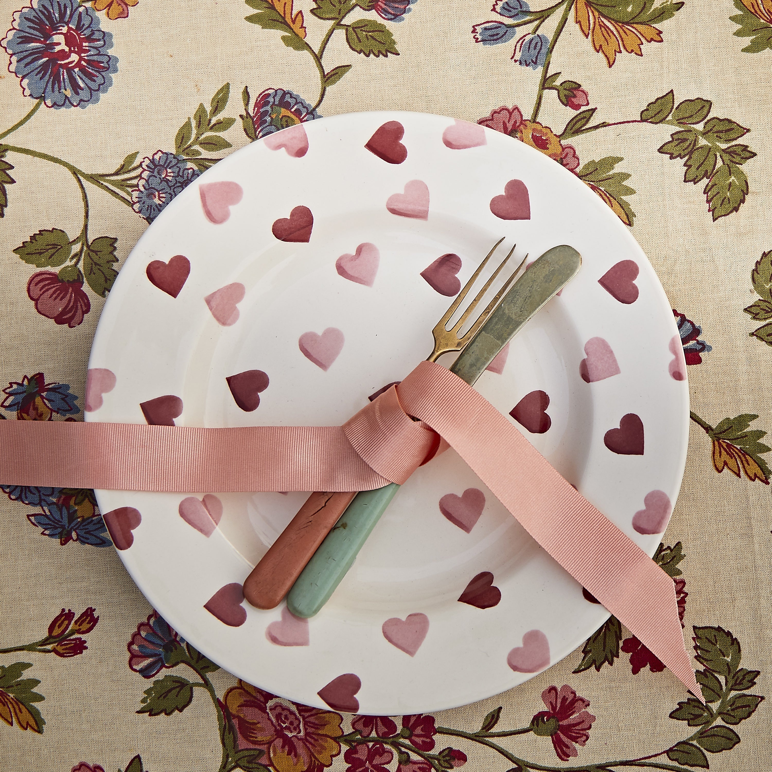 Seconds Pink Hearts Medium Dinner Plate, 8.5 Inch