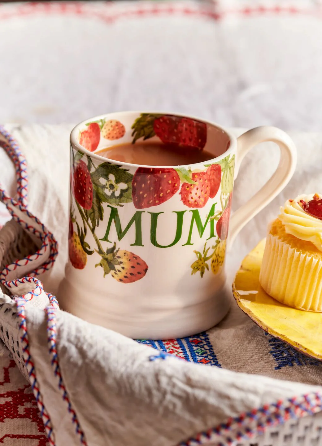 Strawberries Mum 1/2 Pint Mug